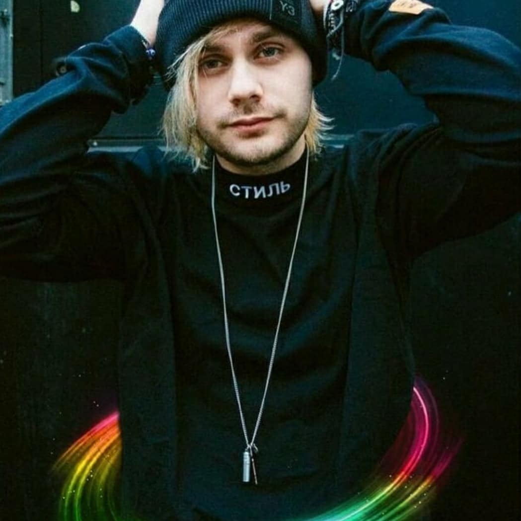 Melissa051103's tweet photo. #lovefor5sos
#CalmAndSaveBands
@5SOS ✨💗 https://t.co/VqsCCLxlqE