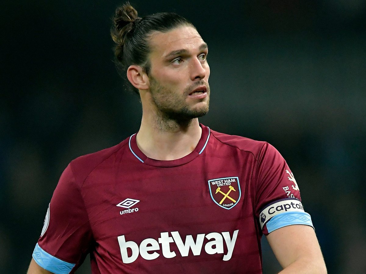 Before West Ham took him off Liverpool's hands in 2013 for £20m less than the Reds had paid two years earlier. It's incredible (to say the least) that Andy Carroll is still the most expensive English striker ever transferred. (2/2)