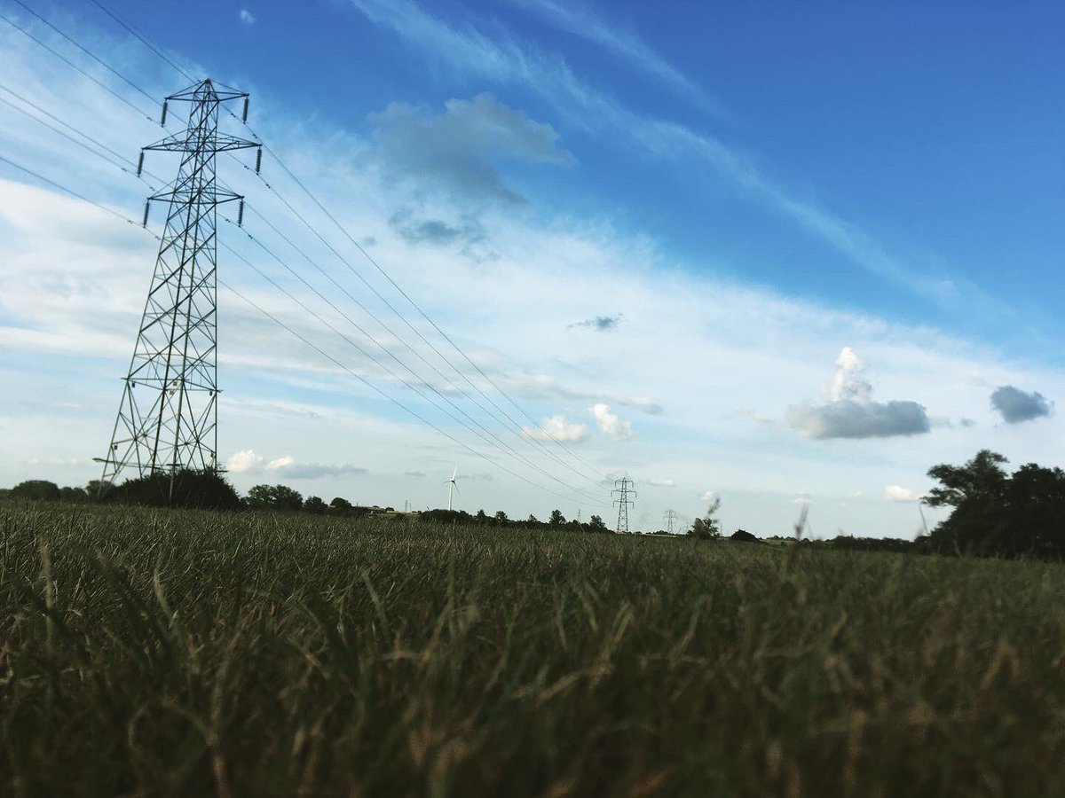 TommyWImages's tweet photo. 1/9 Over at Dunton Hills golf course today and got some shots 😍 #Dunton #Basildon #Essex #SouthEast #Golf #Train #NaturePhotographyDay #urbanphotography #YoungPhotographer #DuntonHills #Laindon #LangdonHills #photography #DepthOfField 😍 https://t.co/WRRRRO3xKi