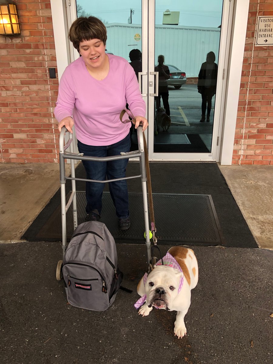 MavisPearl1's tweet photo. Mavis Pearl and her pal Holly <3 https://t.co/TjuvTKGJXu