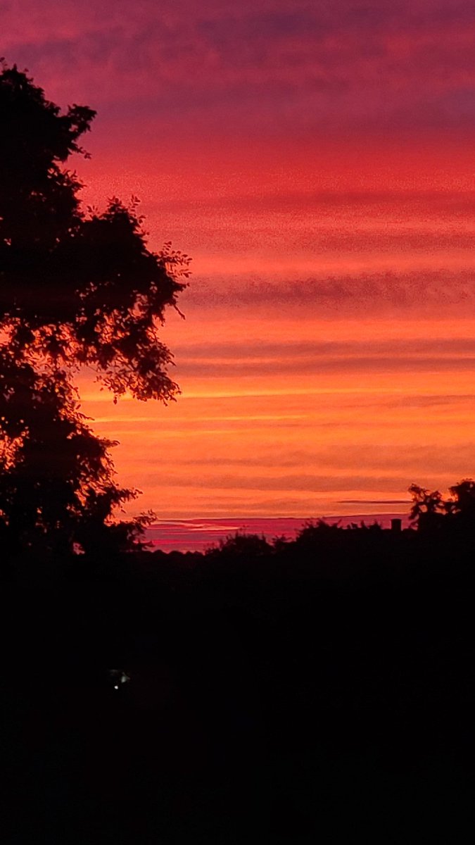 Father_Mel's tweet photo. Beautiful Maryland sunset https://t.co/I8mJ5P44US