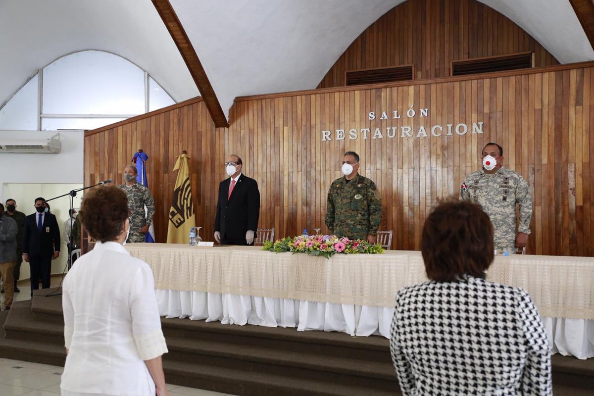 MDefensaRD's tweet photo. Por lo que apelamos a los militares para hacer cumplir el protocolo sanitario ante la crisis del Covid-19, en lo que tiene que ver con el uso de mascarillas, desinfectante de mano y garantizar la viabilidad de los recintos de votación”.
.
#MIDE
#MideInforma 3/3 https://t.co/5JeRSXHtrj