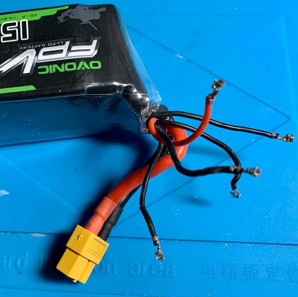 SyntheticTone's tweet photo. If you know Lipo batteries... then you know this pic meant things probably didn’t end well. It could have been worse but... it could have been better too 😐
---
#fpv #fpvfail #roosterdown #quad #quadcopter #multirotor #kwad #fail #trialsandtribulation… https://t.co/SYww7NtbNf https://t.co/DHUyusyD3I