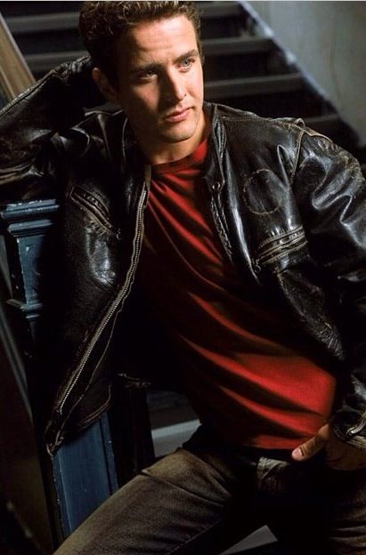 JoeysPackage's tweet photo. #MACATTACK
Don't know about you, but if my high school teachers had looked like him I would have had perfect attendance! πππ₯°~L
#MacInACTion #BostonPublic #ColinFlynn https://t.co/tiHBbDP5IS