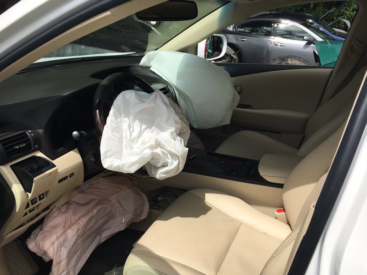 russ_aaron's tweet photo. My wife and I drove this RX350 out of the dealership last Monday afternoon. Yesterday, she was driving on a US highway at 50 mph when another driver turned in front of her from a dead stop on a dirt road driveway.  Everyone walked away. Incredibly safe car. Thanks @Lexus https://t.co/201C18hqi1