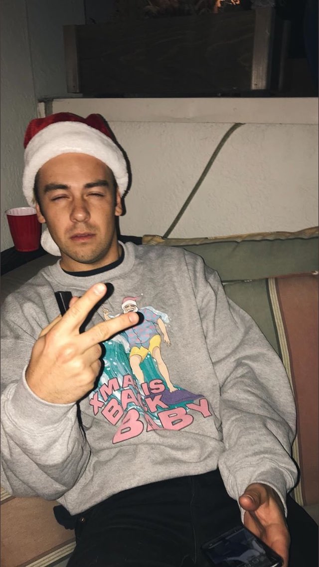 JakeUpSnakeUp04's tweet photo. @codyko “You’re pregnant? no shiii” https://t.co/y4sUbts3Lr