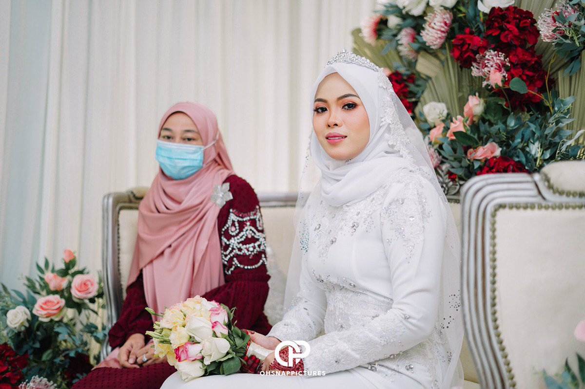 ohsnappicture's tweet photo. Solemnization of Nurul Hidayah with her partner

Dari tunang sampai nikah dgn kami. Terima kasih kerana percaya dan sudi bekerjasama dgn kami 🤗

Pkpp promo still on siapa nak gambar cantik dgn price murah boleh dm or check ig kami @/ohsnappicture ☺️ https://t.co/pa0KzyeeyK