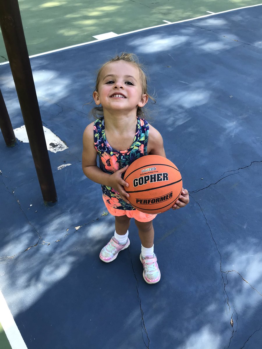 JordanStolp_GS's tweet photo. Day two for my Hattie’s sports camp. Of course @OwatonnaParkRec only uses the best @GopherSport equipment! #airhattie https://t.co/H8rX3XjOa6