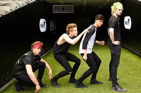 lalocapor5SOS's tweet photo. We just gotta get out
We just gotta get out
We just gotta get out
We just gotta get out, we just gotta get out
#RealBandsSaveFansRealFansSaveBands
#GottaGetOutProject
@Calum5SOS @Ashton5SOS @Luke5SOS @Michael5SOS 
@5SOS https://t.co/3gMLe47E28