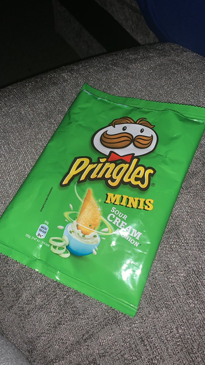 ejlloyd91's tweet photo. Really enjoyed my packet of mini @Pringles_UK... but what I would really enjoy more, is a multipack of mixed flavours...
Perhaps #SourCream #TexasBBQ and #PrawnCocktail
#JustASuggestion #LateNightSnacks #GoodThingsInSmallPackages π€€ https://t.co/EbsbucQZaB