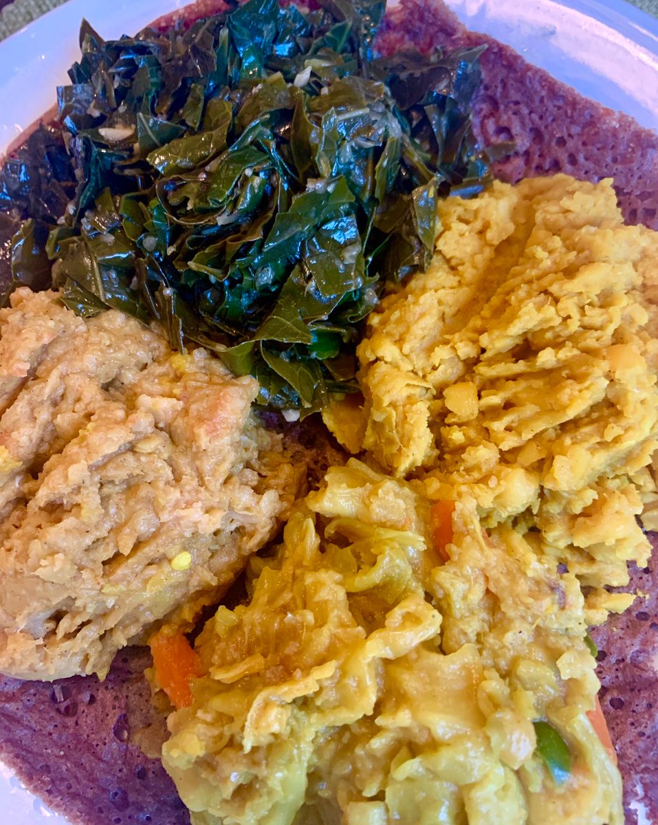 StacyeBranche's tweet photo. #DinnerIsServed #WhatsForDinner When you want #EthiopianFood and there's none close by, you make it yourself.⠀
#redlentils #yellowpeas #potatos #cabbage #carrots #collardgreens #injerabread #Vegan #Vegetarian #StacyeInTheKitchen #vegan #InTheKitchenWithStacye
⠀ https://t.co/V9Uoscbys3