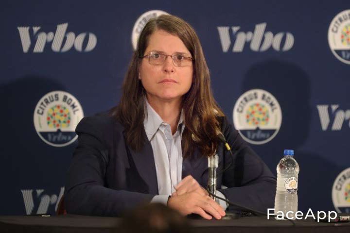 Inspired by  @notkdk3, here’s a thread of Big Ten football coaches as women: