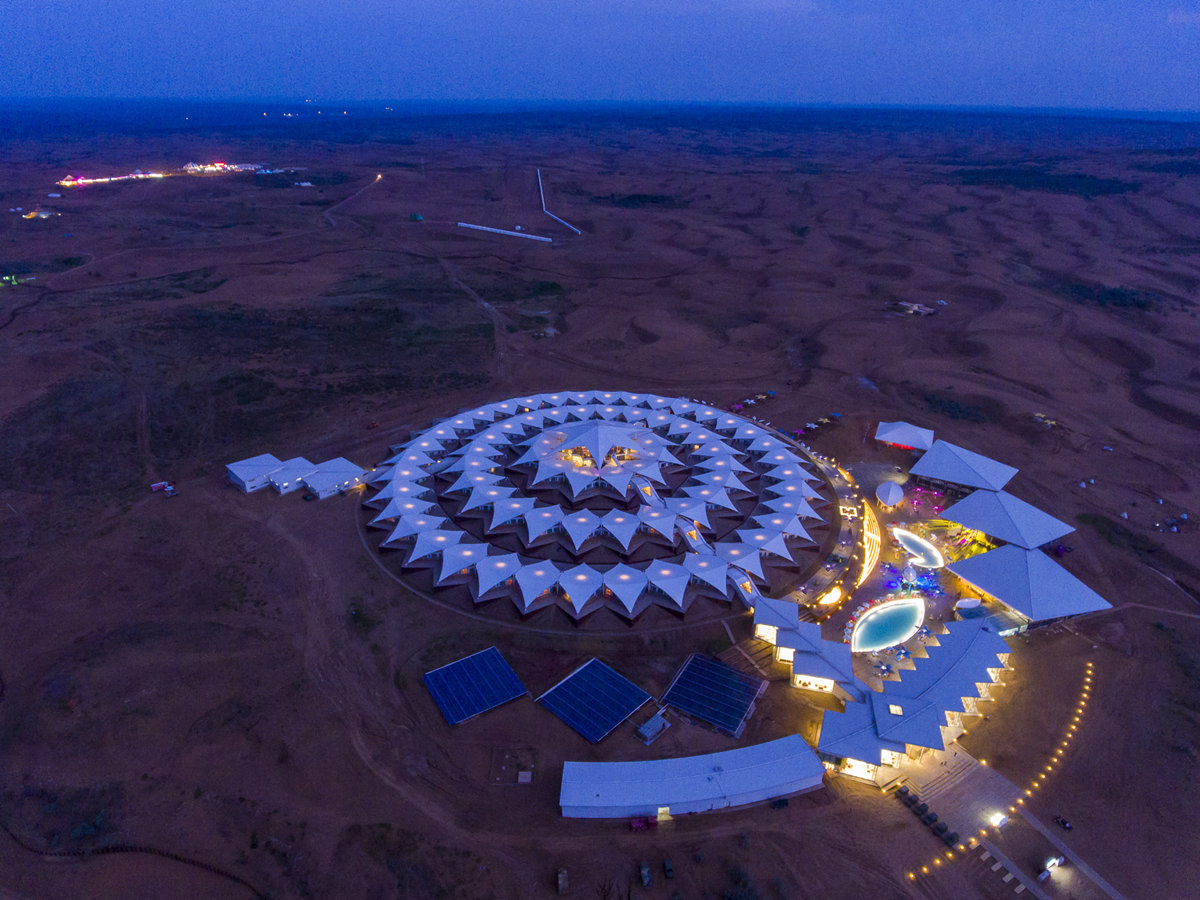 tensiletents's tweet photo. Xiangshawan Desert Lotus Resort was made in prefabricated steel-wood structure main body &amp; fabric structure roof. 
.
.
.
https://t.co/sbwOG1xPqc
.
.
.
#fabrictent #membranestructures #ecolodges #ecobuildings #ecoresort #ecostructures #ecofriendlyhotels #ecotourism #desertresort https://t.co/cfbAgnrPdM