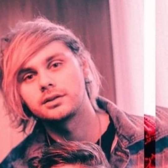 imyadirablanco's tweet photo. 🥀And if the Earth ends up crumbling down to its knees then baby
We just gotta get out, we just gotta get out🥀
#Gottagetoutproject
#RealFandSaveBands
#RealBandsSaveFansRealFansSaveBands 
@Michael5SOS @Ashton5SOS @Luke5SOS @Calum5SOS https://t.co/Xk9mfyFN0F