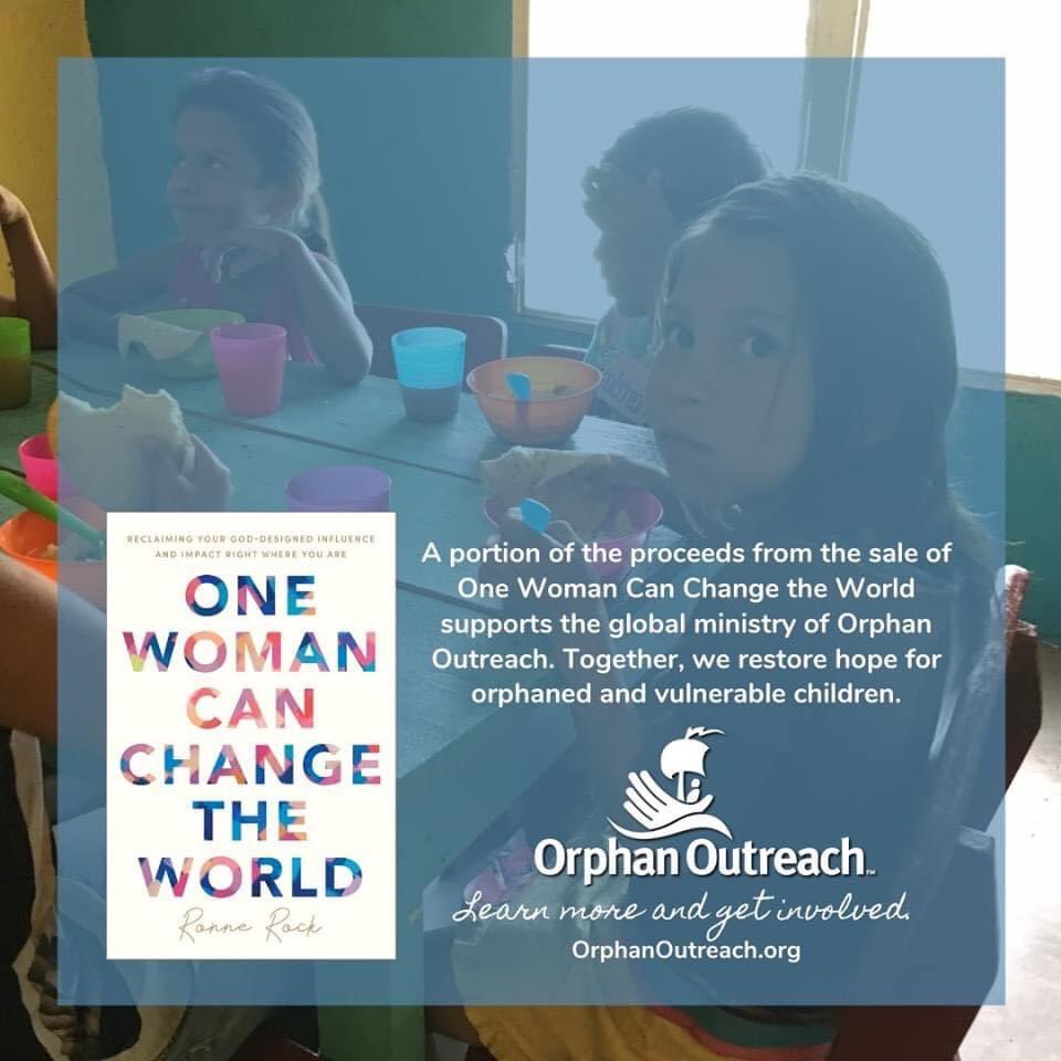ashliyoung's tweet photo. @RonneRock ‘s book #onewomancanchangetheworld was launched today!!! Can’t wait for a world of women and men to be encouraged! https://t.co/dLvlSUClEk