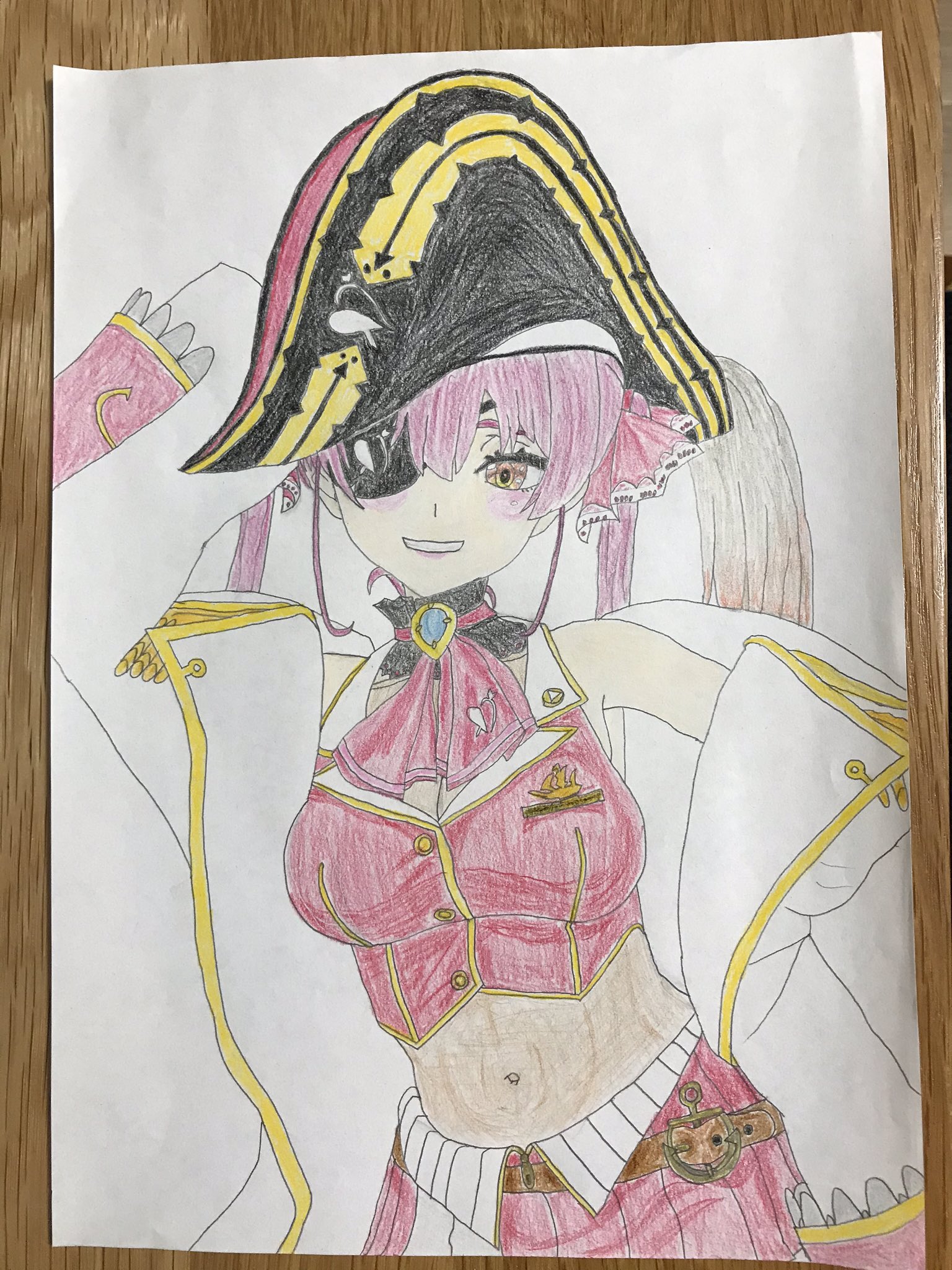 おおかみかずや 宝鐘海賊団ウイスキー係 色塗り進捗 あとはコートだけ というところまで来ました W 色鉛筆の塗り方 濃淡だけで服のシワとか影を表現するの試してたら疲れたので 続きまた後でやる W マリンのお宝 T