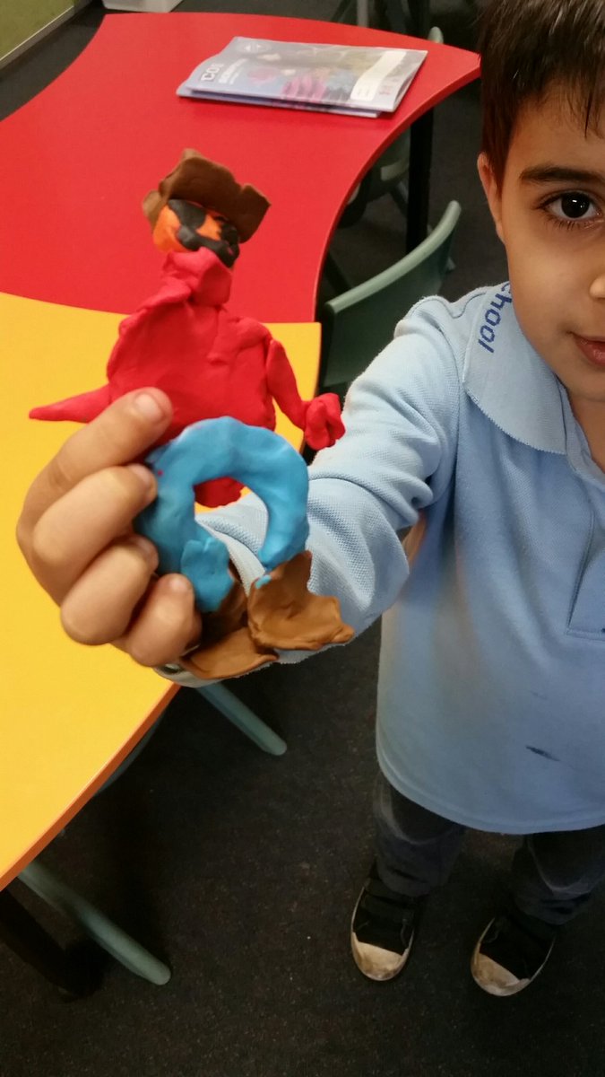 SmithfieldPS's tweet photo. Our farmer is ready to look after our farm animals. #nswed #Kindergarten #science #paddocktoplate #qualityteaching https://t.co/S5VCvhZaBB