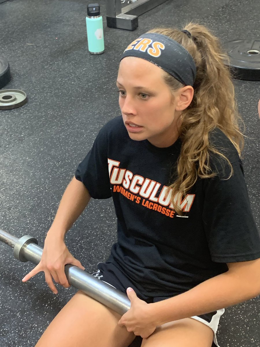 TusculumWLAX's tweet photo. Happy Birthday @EmYoungblood4 our firecracker straight from Austin, Texas, baby! Hope you enjoy your surprise visitor🧡 https://t.co/wMHlZP54bF