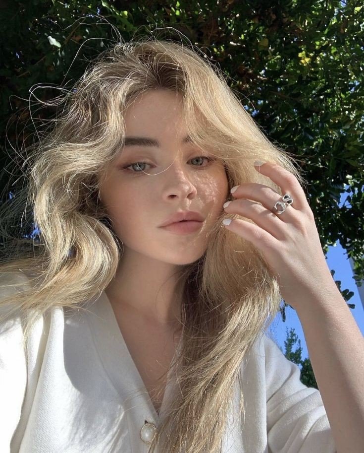 itshemmolukey's tweet photo. Imagínate tener ese rostro, me chapo todo el día.

SABRINA CARPENTER https://t.co/WbecEZk4m7