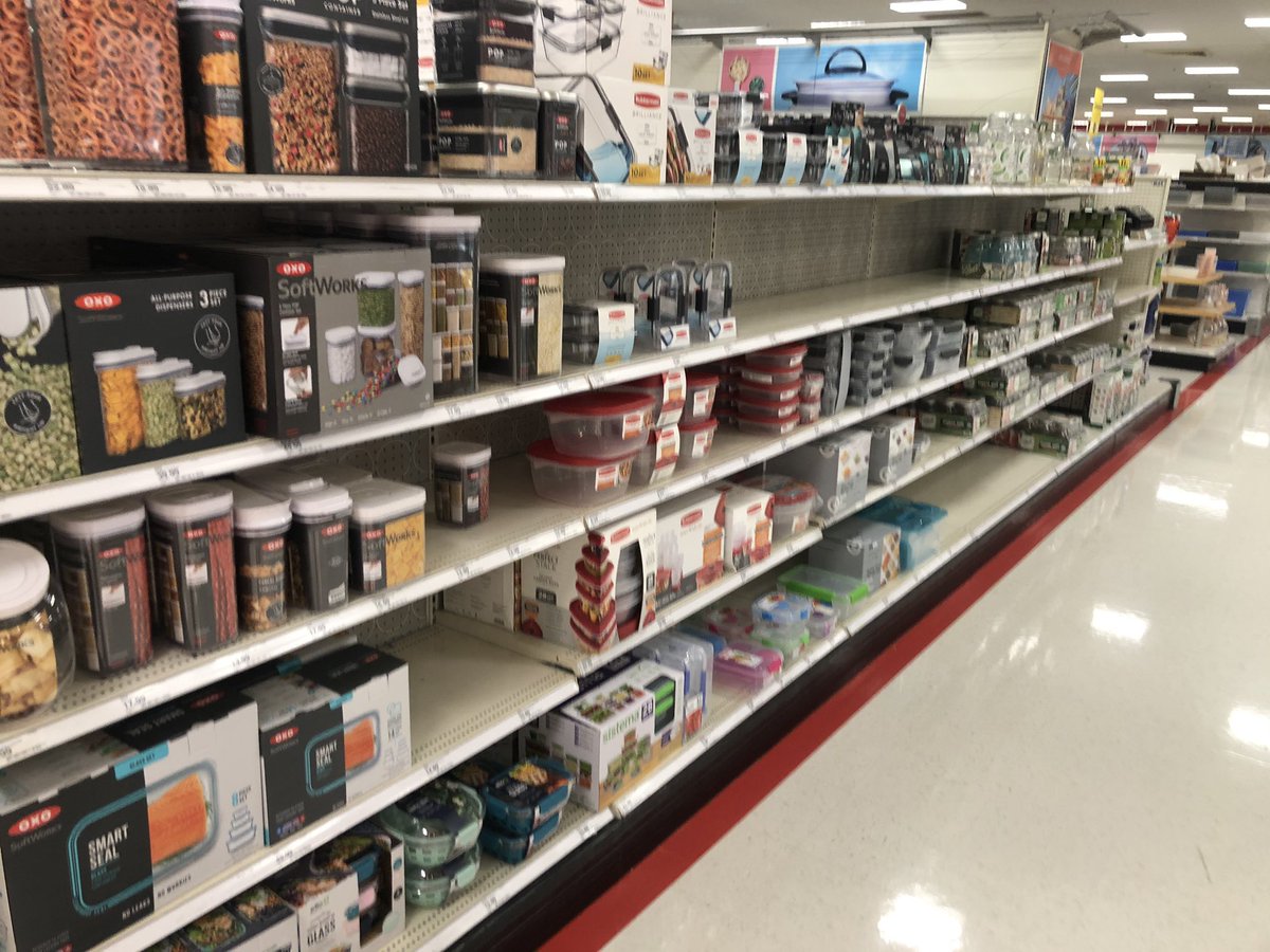 TheTargetBrian's tweet image. 1842 We shop from the back, fill and flex. If it’s in the back it’s not in the bank!
#brand4daze.                                           #outsRweird.                                              #getallthemonies @RachelH1842 @palayeva @Audrey_Och