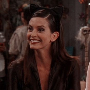 Happy birthday Courteney Cox  