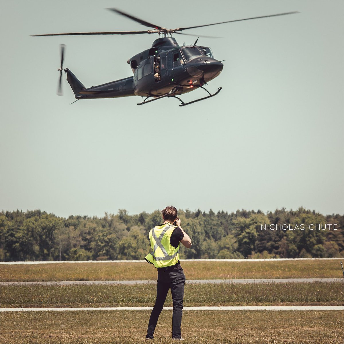 threshoIdmedia's tweet photo. Sometimes in aviation, you have to stand back and cherish the moments. In our case, we often stand back to capture it in hopes it moves you in some way or form.
#ThresholdImages #Aviation #AVgeek https://t.co/dJfaYvoEqN