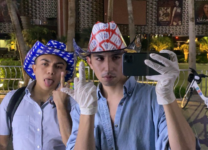 Watch that bitch's leaked NSFW photo on TwXstars