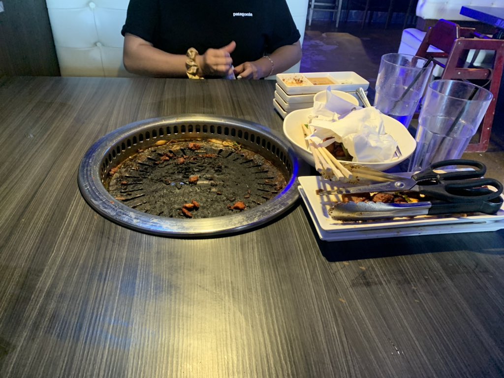 ericjohncaday's tweet photo. don’t be a ‘iT’S tHEiR jOB’ faceass 🥴👎🏽 https://t.co/tNICQ6pM4a