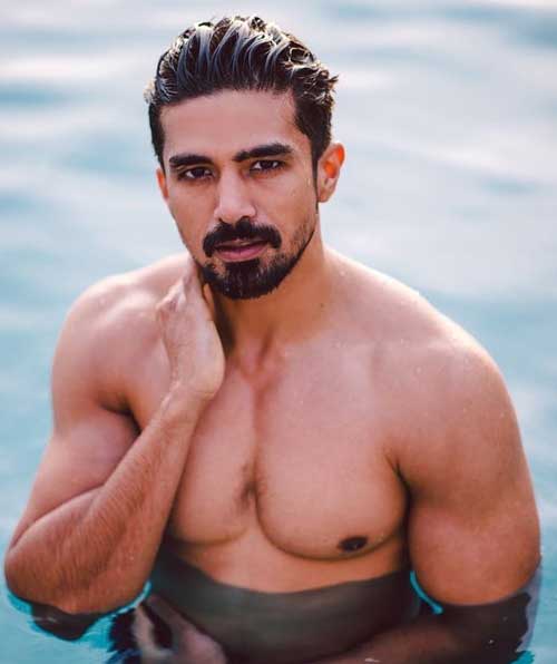 When he's not working in movies, he's working out (on his IG live) He's truly a sight to behold for us thirsty heaux and has palatable but untapped potential apart from his comedic skills in MDKM or emotional range in Bombay Talkies, even the talent to outshine in a Race 3. 3/4
