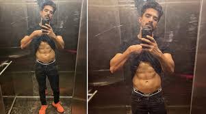 When he's not working in movies, he's working out (on his IG live) He's truly a sight to behold for us thirsty heaux and has palatable but untapped potential apart from his comedic skills in MDKM or emotional range in Bombay Talkies, even the talent to outshine in a Race 3. 3/4
