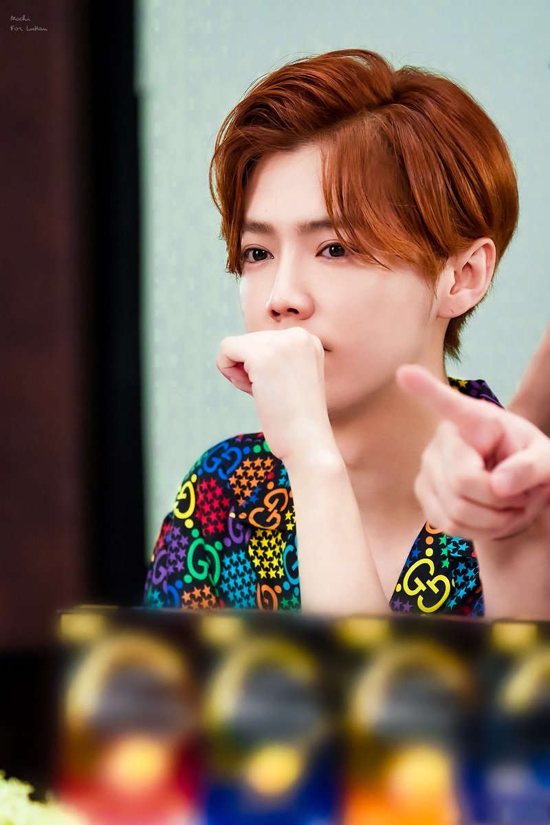 Mochi 'ㅅ' (@b19900420) on Twitter photo 