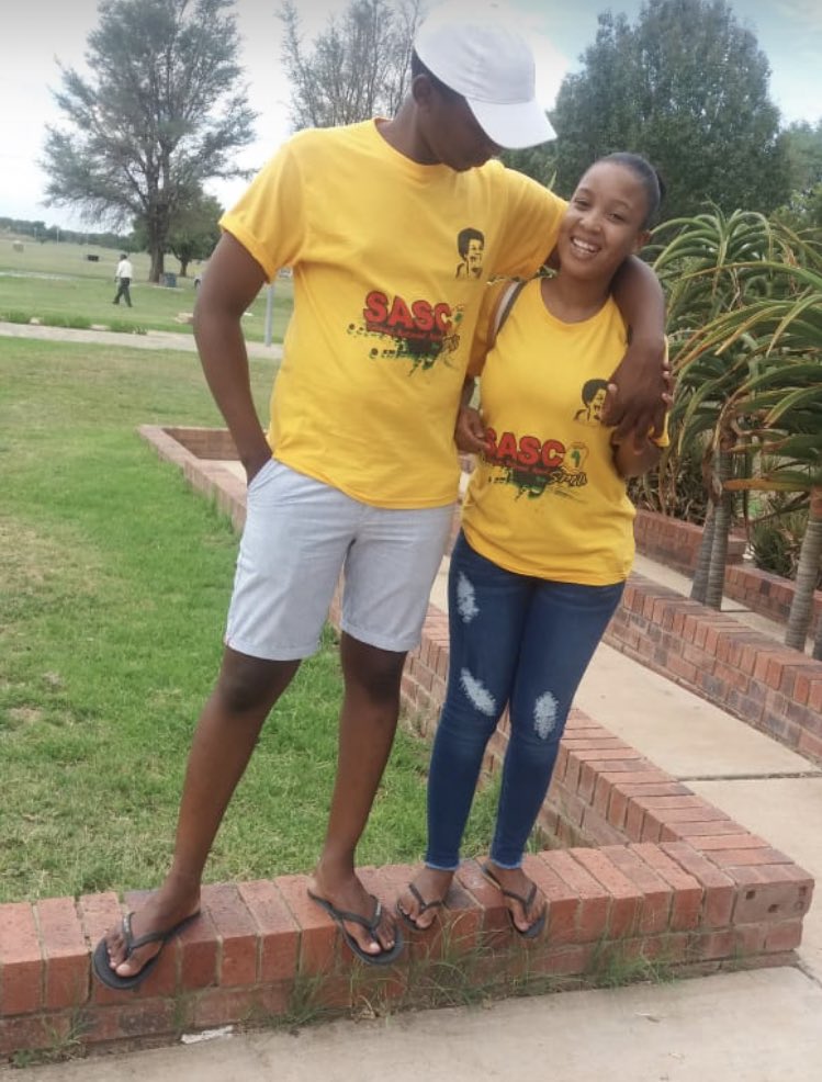 SascoSmu's tweet photo. It’s #SASCOWednesday at SMU. A day under normal conditions, we huddle under the SASCO gazebo and sing. But don’t worry comrades, tough times never last😹. Till we sing again🙌🏽💛🖤❤️💚 https://t.co/OpyPOXoRmY