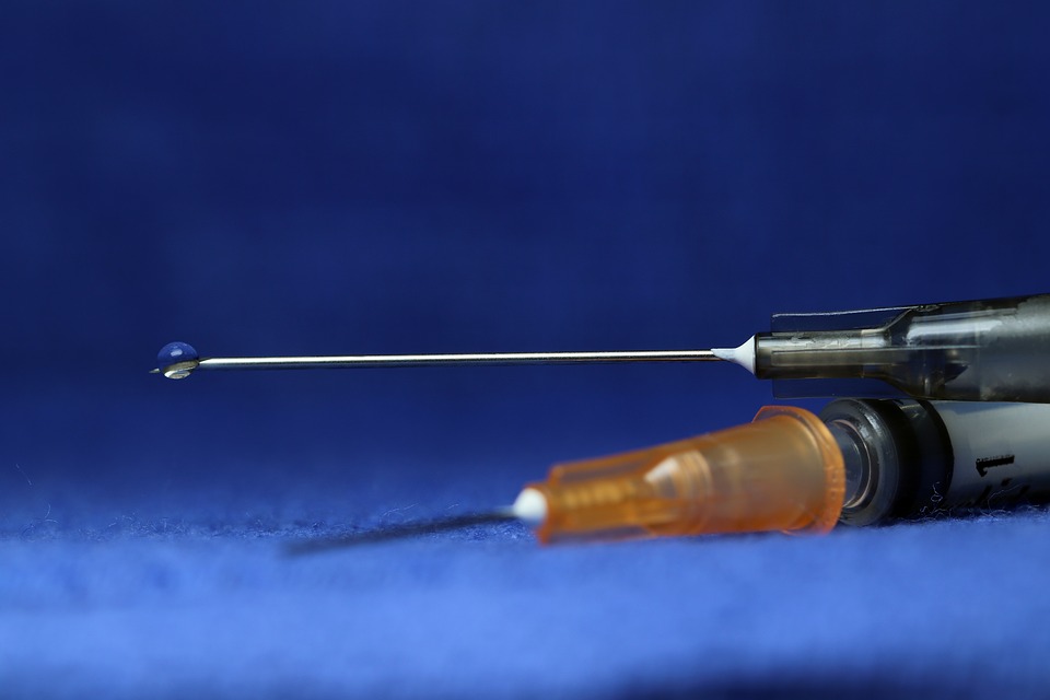 IMI_PREFER's tweet photo. Patients with #osteoarthritis experience chronic #pain. Two PREFER partners are developing a new non-opioid treatment that is injected every 8 weeks. They are now studying #PatientPreferences for this treatment compared to others. More: https://t.co/tox5Ls1YC7 #PREFERCaseStudy https://t.co/AFab2avTta
