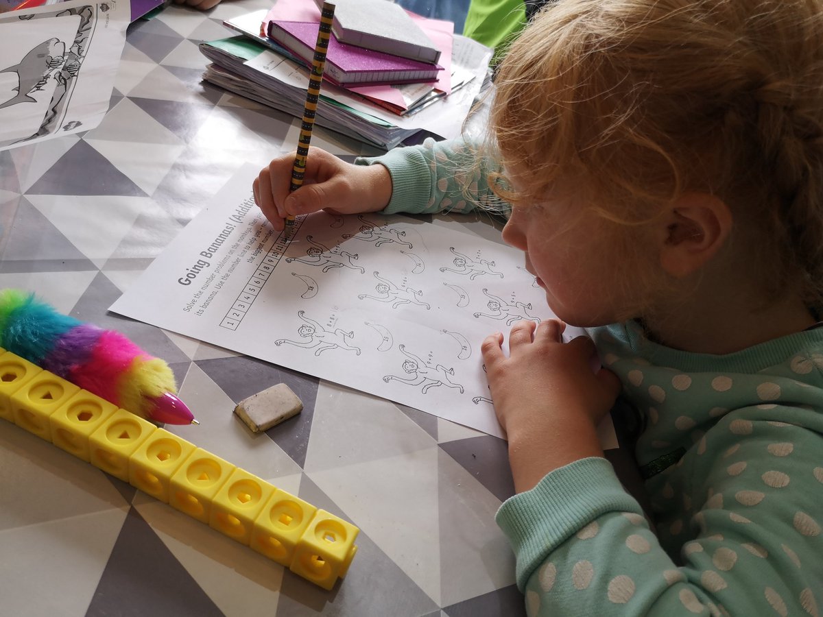 Claremamab83's tweet photo. @EgpaFs2 Emi has been using her number blocks to master adding up to 20! Xx https://t.co/DN3JBOsK8S