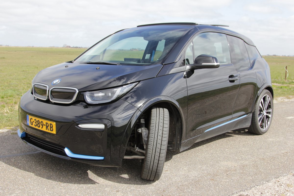 Wij reden in de nieuwste versie van de <a href="/BMWi/">BMW i</a> i3s!

elektrischnederland.nl/2020/06/14/rij…
