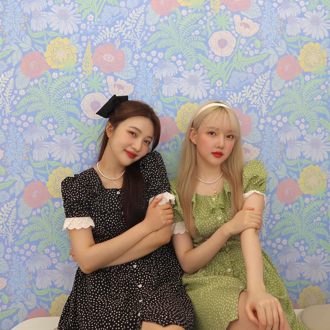 heroides_nhcdy's tweet photo. I started loving Joy since she is Yerin's bestfriend, also Hayoung and Jihyo.
@GFRDofficial #YERIN #GFRIENDYerin #예린 #여자친구예린 #여자친구 
By the way, i can't wait for GFRIEND's comeback
#回_Song_of_the_Sirens #GFRIEND #GFRIENDISBACK #GFRIENDisCOMING https://t.co/wjH0qEzmmL