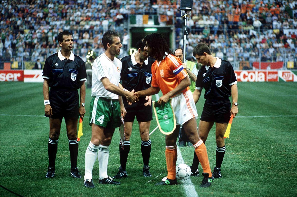 officialfaishop's tweet image. 🚨WIN🚨
 
To celebrate 11 iconic Irish tournament moments we will be giving away a unique Ireland jersey to commemorate each game on their match dates throughout June @FAIreland
 
⚽️ Niall Quinn V The Netherlands at WC Italia 90
 
To enter simply RETWEET, FOLLOW &amp;amp; COMMENT