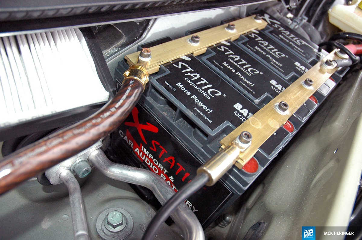 PASMAG's tweet photo. Rather than keep the Passat plain as Jane, the USAF officer dropped a serious amount of coin to create one of the sickest wagons on the scene. https://t.co/NFUzqvNfym
#pasmag #caraudio #arcaudio #dynaudio #dynamat #vw #passat https://t.co/GXxhYp9TOC