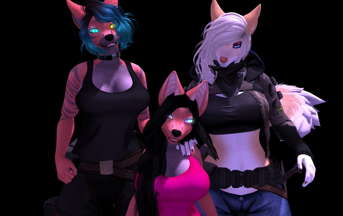 maythesexy's tweet photo. Me my mom and my aunt https://t.co/kOXTlK5gro