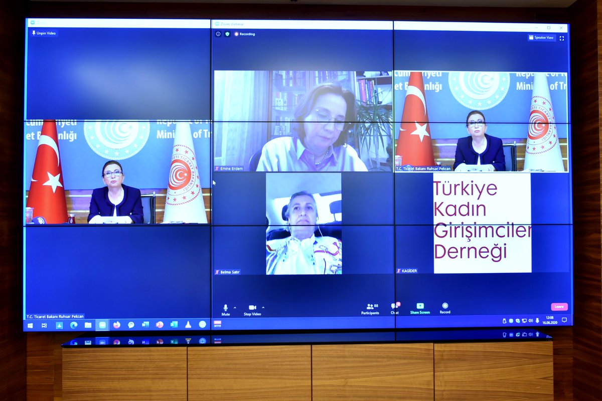 T.C Ticaret Bakanı Sayın Ruhsar Pekcan'ı düzenlediğimiz video konferansta ağırladık. Video konferans görüşmede ticaret hayatımızın çok daha hızlı bir ivmeyle büyümesi için yapabileceğimiz çalışmaları ele aldık. 

<a href="/pekcan/">Ruhsar Pekcan</a>
<a href="/emineperdem/">Emine Erdem</a> 
@Belmasatir
