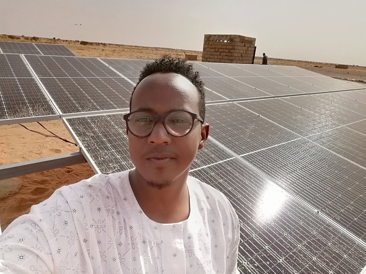 AhmedAbusin8's tweet image. Done successfully الحمد لله 
طلمبة 30 حصان تم توصيلها بالطاقة الشمسية 
المكان: غرب امدرمان الكيلو 35 
#solar_pumping 
#Sustainability