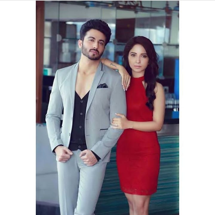 STYLISH COUPLE #VIRAJ <a href="/DheerajDhoopar/">Dheeraj Dhoopar</a> <a href="/VinnyArora2/">Vinny Arora</a> #love