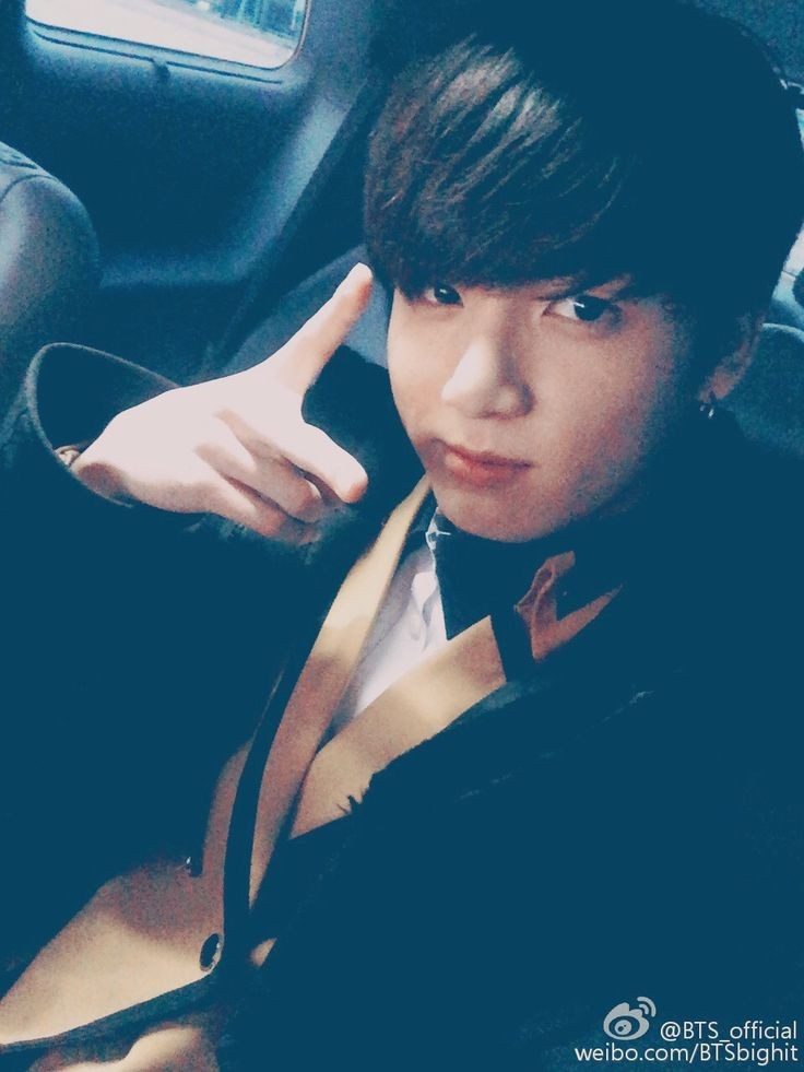 Jungkook with V( or Peace sign) a thread :