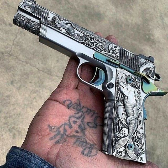 pedestrian's tweet image. 