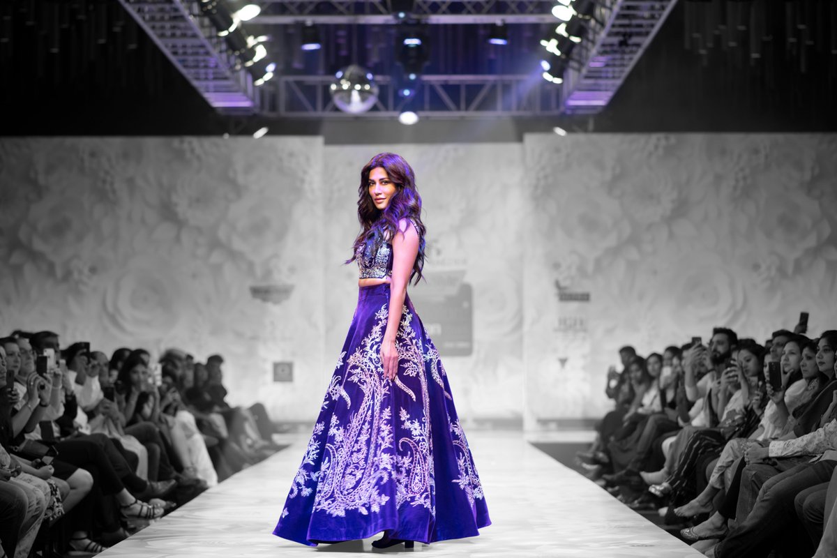 Inframe @chitrangada attiring Abdul Halder collections In Bangalore 
Pc <a href="/subzcanvas/">Subzcanvas</a> (Team) Content <a href="/subzcanvas/">Subzcanvas</a> 
Designer <a href="/abdulhalder/">Abdul Halder</a>  Event @bangalorefashionweek
Venue @theoterrahotels #chitrangadasingh #bangalorefashionweek #bangalorefashion  #beautybloggers #designerwear