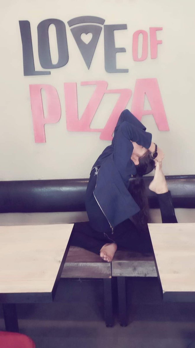 Raja Kapotasana or King Pigeon Pose  राजकपोतासन; The Pigeon Pose is practiced in a seated position. It is a backbend pose that makes the chest puff up, thereby resembling the stance of a pigeon. This asana is an advanced yoga pose.
YOGA HAS NO ENDGAM #yogalife #yogagirl #Yoga