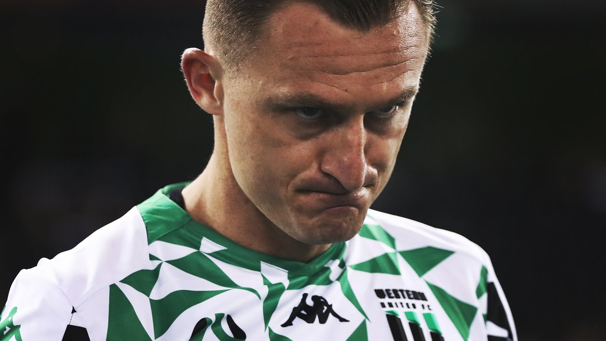 . @wufcofficial striker  @BesartBerisha7 but as you scroll down he’s gets happier...because the Hyundai  #ALeague is BACK (THREAD) #ALeague  #FootballReturns