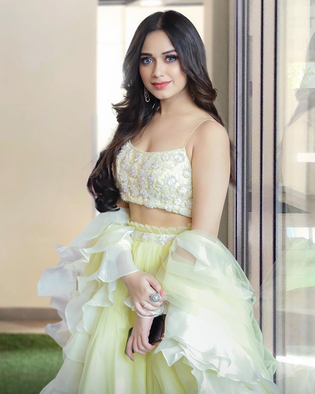 10 times Jannat Zubair stunned in gowns