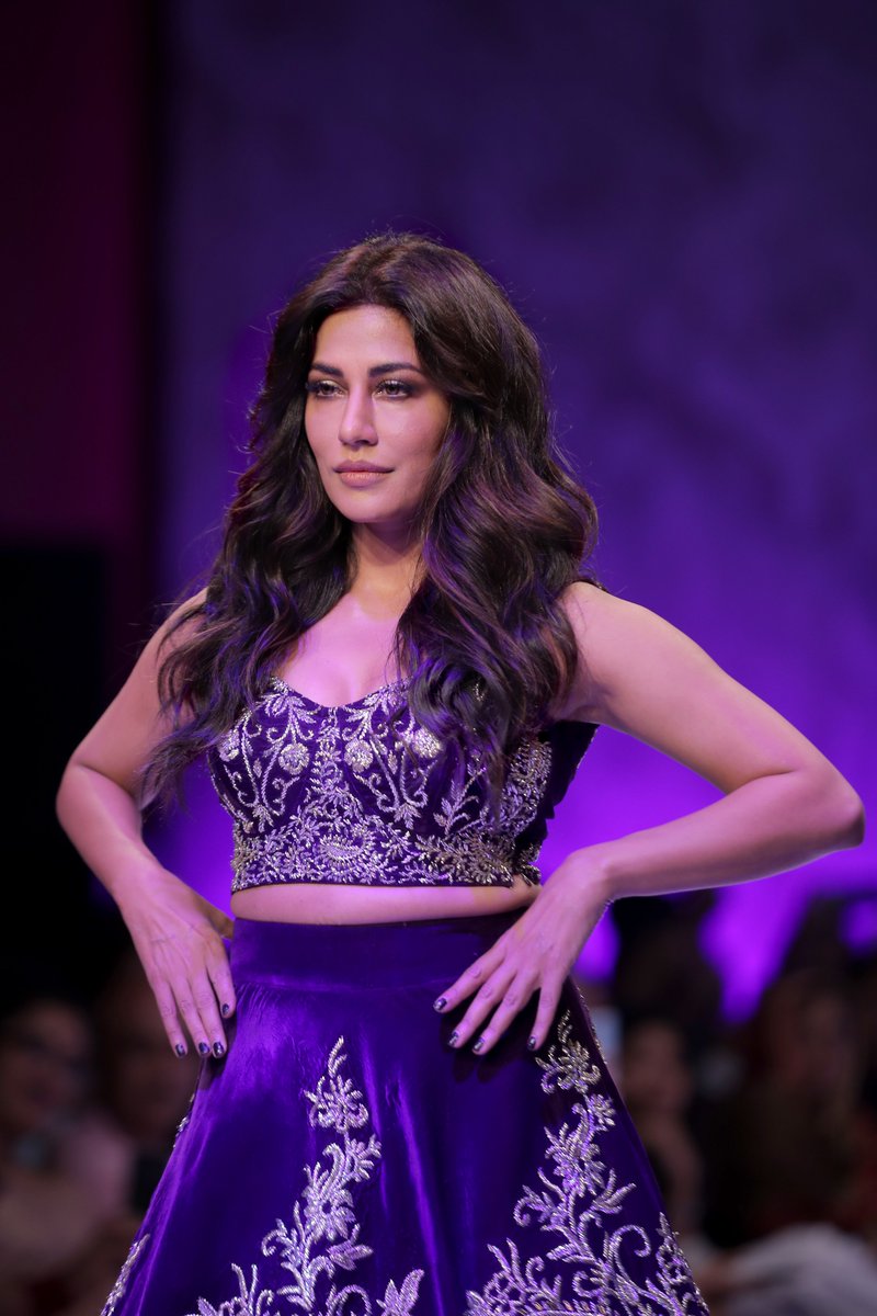 Inframe <a href="/chitrangda/">Chitrangda Sawhney</a> attiring Abdul Halder collections In Bangalore
Pc <a href="/subzcanvas/">Subzcanvas</a> (Team)
Content <a href="/subzcanvas/">Subzcanvas</a>
Designer <a href="/abdulhalder/">Abdul Halder</a>  Event @bangalorefashionweek
Venue @theoterrahotels #chitrangadasingh #bangalorefashionblogger  #bangalorefashion #subzcanvasstudio #fashionaddict