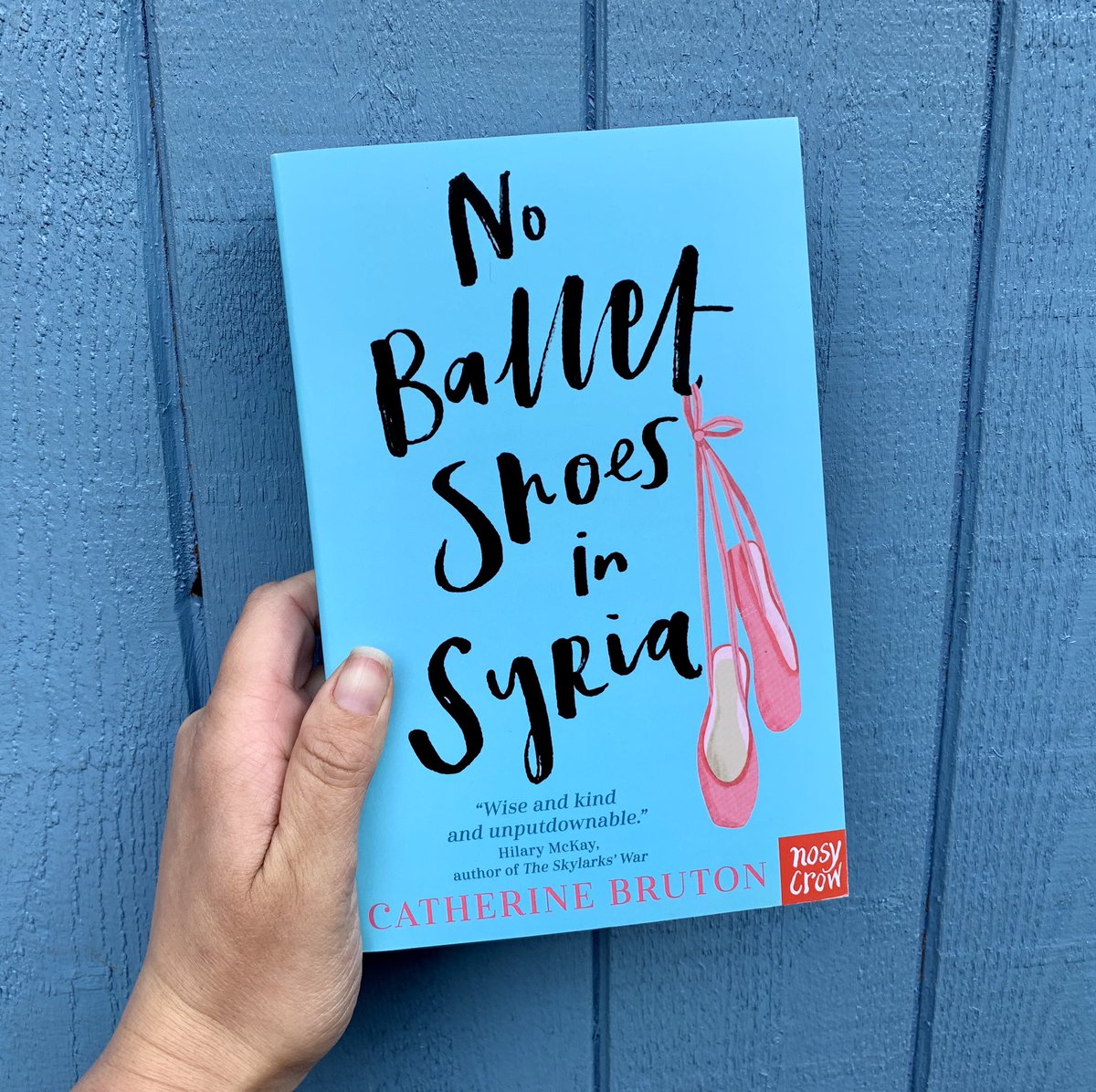  #NoBalletShoesInSyria by  @catherinebruton Aya is 11 yrs old & seeking asylum in Britain from war in Syria. The chance discovery of a local dance school & the possibility of a scholarship provide a glimmer of hope as her family struggles to remain in the country.  #RefugeeWeek2020